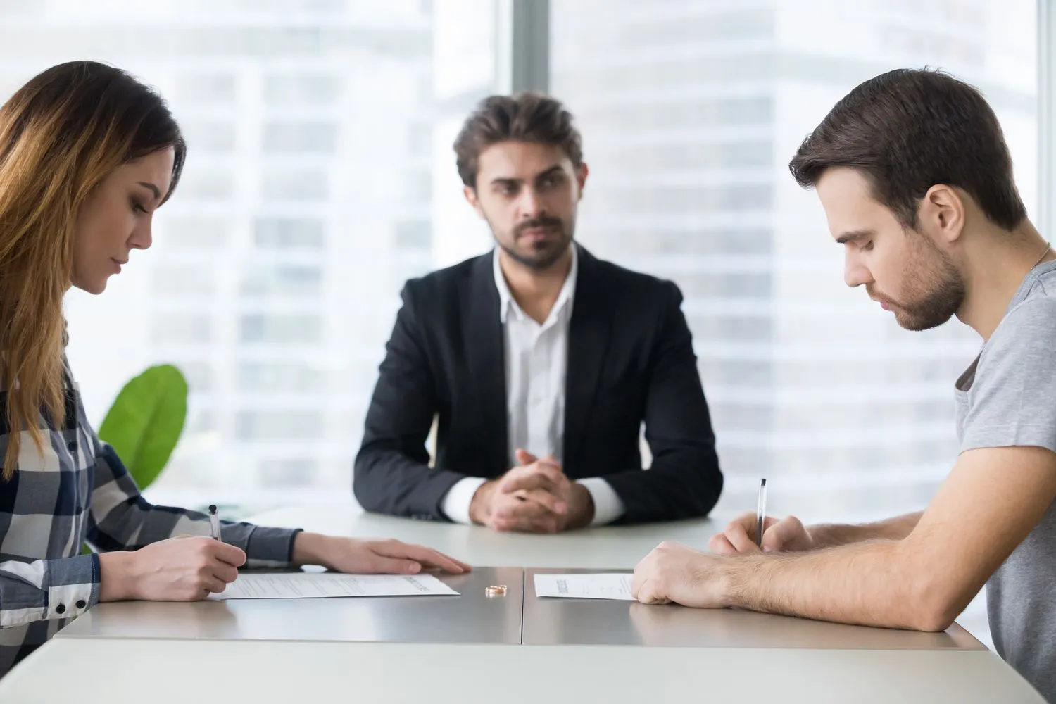 How EH Mediation Guides Couples Toward Fair and Balanced Outcomes Halstead
